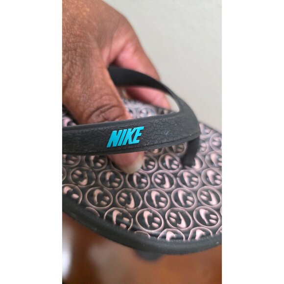 Nike Young Smiley Face Thong Flip Flops Size 3 - Picture 9 of 9